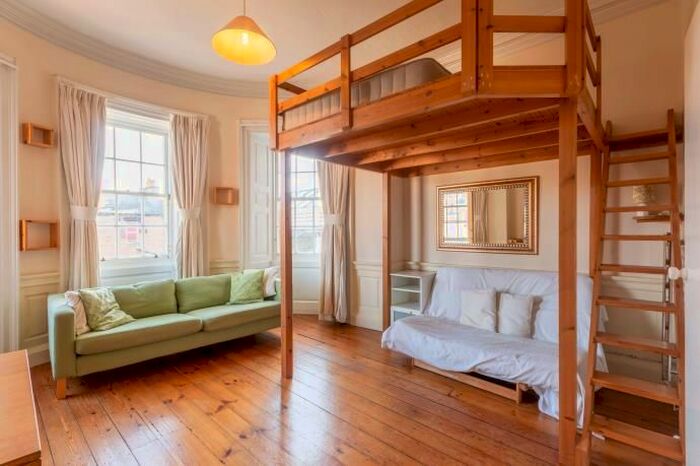 Studio To Rent In Nicolson Street, Edinburgh, EH8