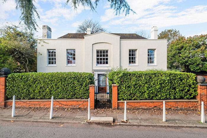 5 Bedroom Detached House For Sale In Nutter Lane, London, E11