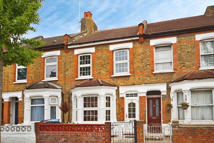 2 Bedroom Terraced House For Sale In Warwick Road, London, London, N18