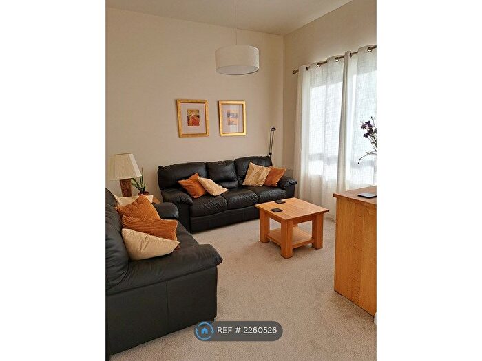 2 Bedroom Flat To Rent In Lawrence Weaver Road, Cambridge, CB3