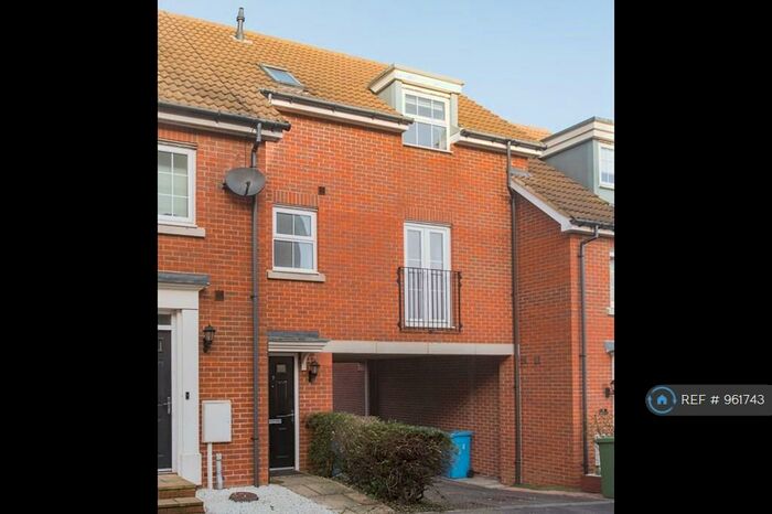 2 Bedroom Terraced House To Rent In Hazel Avenue, Minster On Sea, Sheerness, ME12