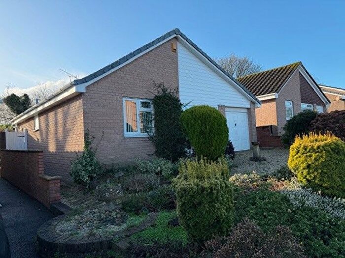 3 Bedroom Bungalow For Sale In Longmead Road, Paignton, TQ3