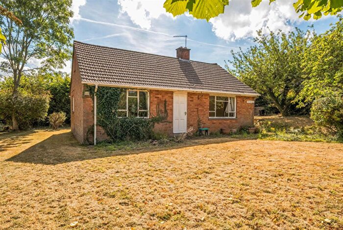 3 Bedroom Bungalow For Sale In Enmore, Bridgwater, TA5