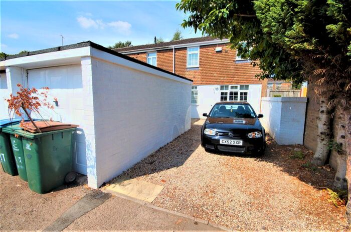 3 Bedroom End Of Terrace House To Rent In Agincourt Road, Coventry, CV3