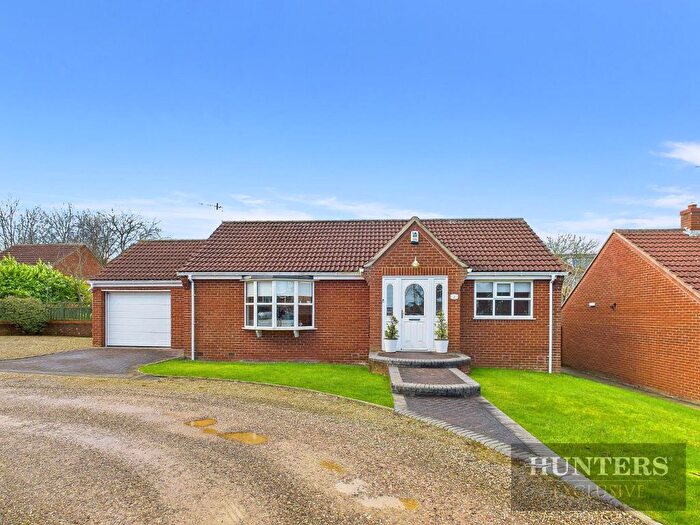 2 Bedroom Detached Bungalow For Sale In Loftus Close, Scarborough, YO12