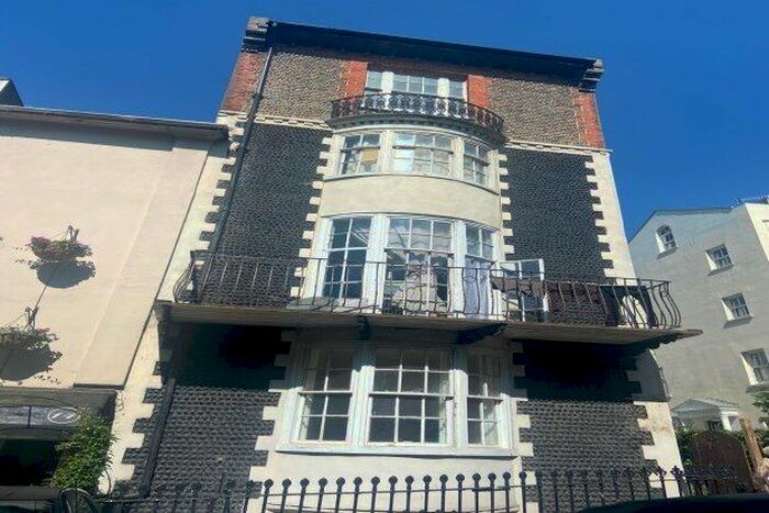 Studio To Rent In Upper Rock Gardens, Brighton, BN2
