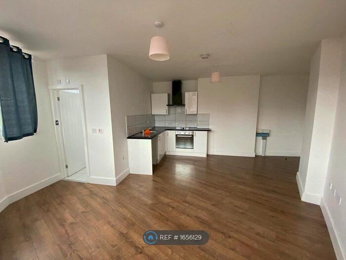 Studio To Rent In Central House, Leicester, LE1