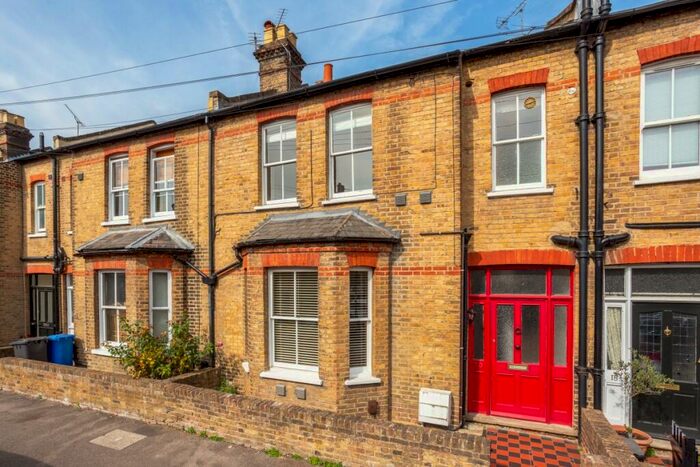 3 Bedroom Terraced House To Rent In Frances Road Windsor, SL4