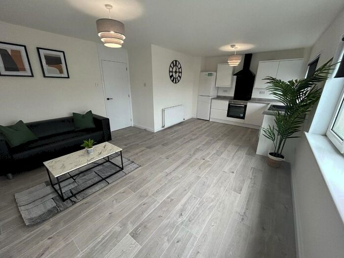 2 Bedroom Flat To Rent In Rousay Place, West End, Aberdeen, AB15