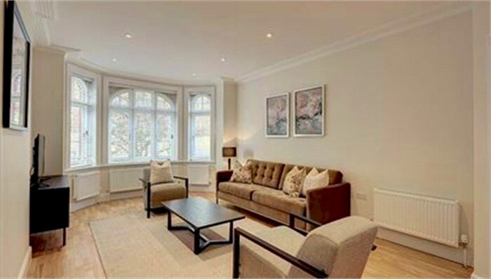 3 Bedroom Flat To Rent In Hamlet Gardens, Hammersmith, London, W6