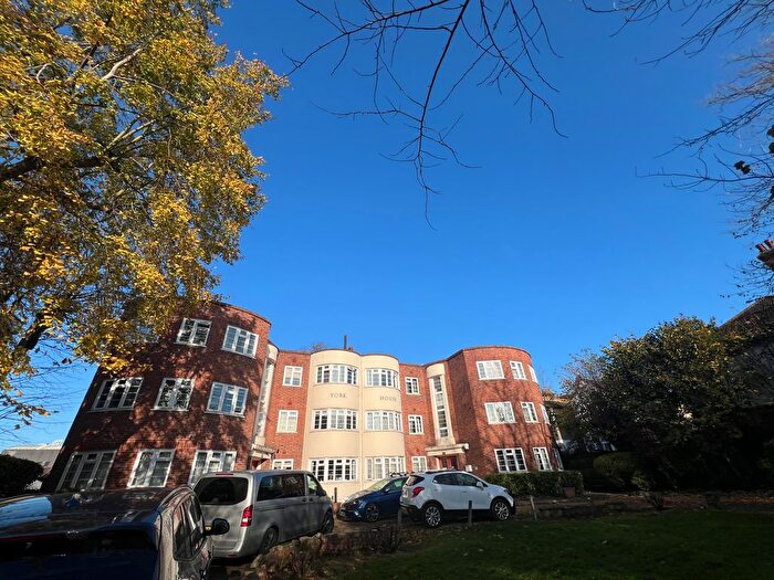 2 Bedroom Flat To Rent In Selhurst Road, London, SE25