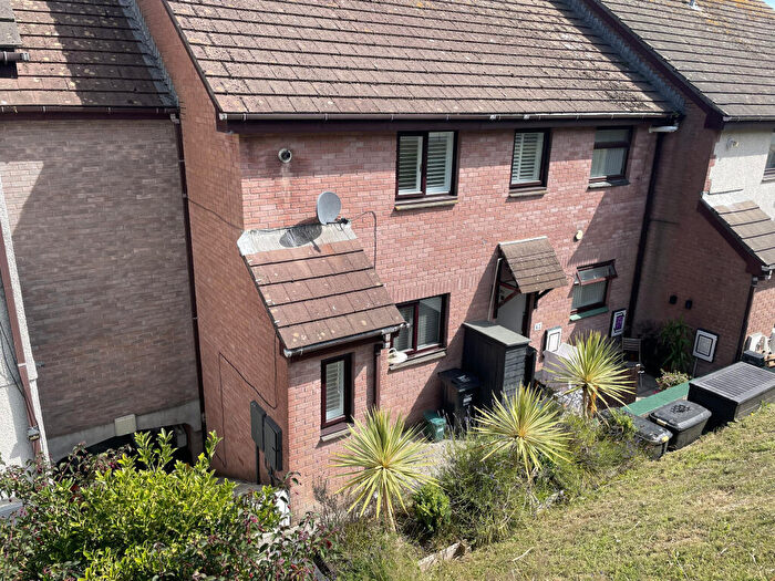 2 Bedroom Flat For Sale In Tregarrick, West Looe, Cornwall, PL13