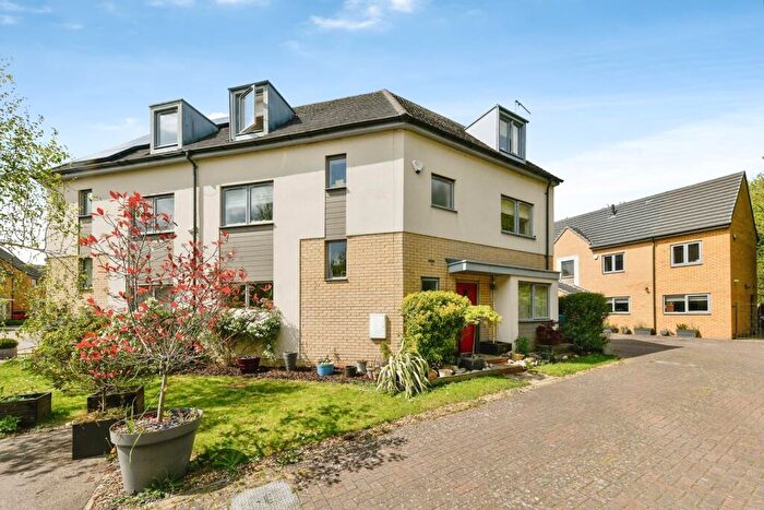 5 Bedroom Semi Detached House For Sale In Monarch Rise, Stevenage, Hertfordshire, SG1