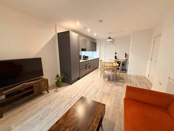 1 Bedroom Flat To Rent In Thunderer Street, E13