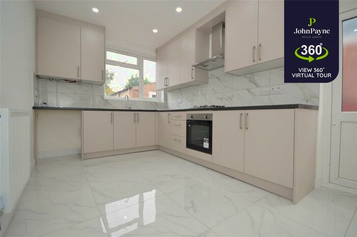 3 Bedroom Semi-Detached House To Rent In Frobisher Road, Styvechale, Coventry, CV3