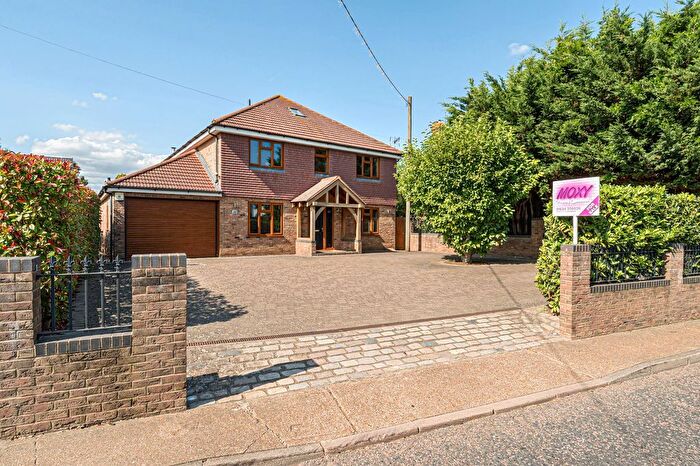 6 Bedroom Detached House For Sale In Hollywood Lane, Wainscott, Rochester, Kent., ME3