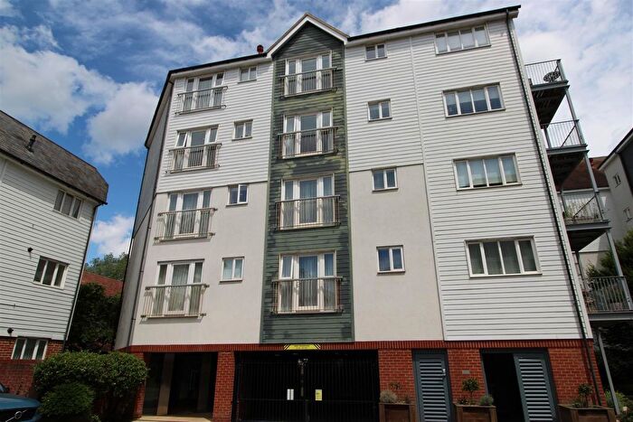 1 Bedroom Flat To Rent In Westwood Drive, Canterbury, CT2