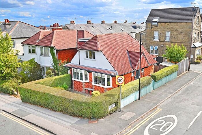 2 Bedroom Property For Sale In Otley Road, Harrogate, HG2
