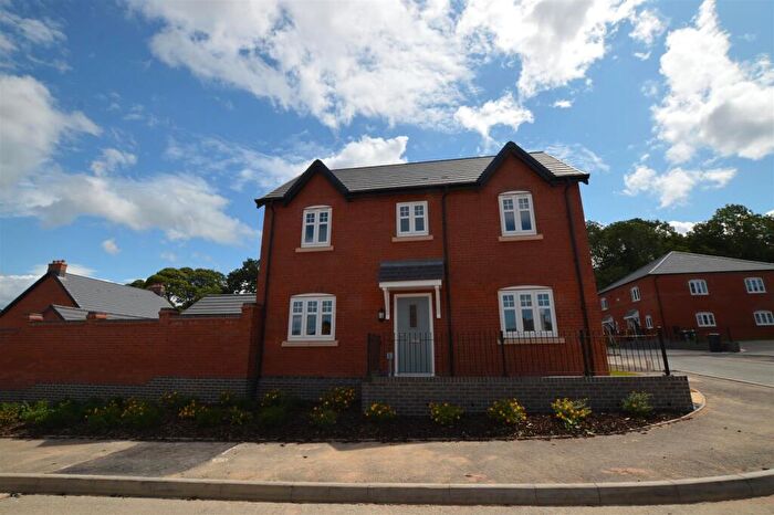 3 Bedroom House To Rent In Elliott Drive, Swanwick, DE55