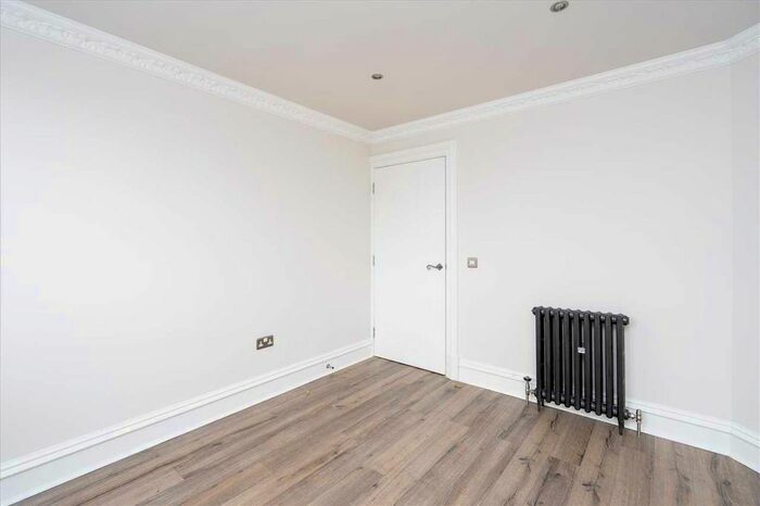 2 Bedroom Flat For Sale In Cow Wynd, Falkirk, FK1