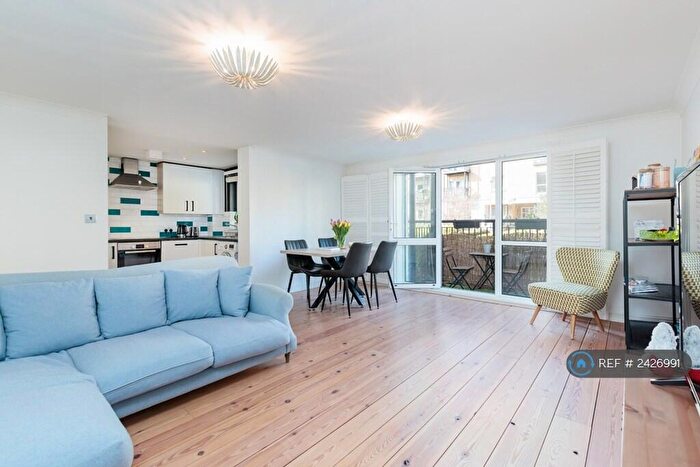 2 Bedroom Flat To Rent In Coalstore Court, London, E1