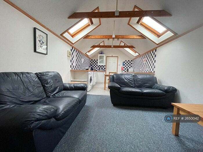 2 Bedroom Flat To Rent In Arcobaleno, Sway, Lymington, SO41