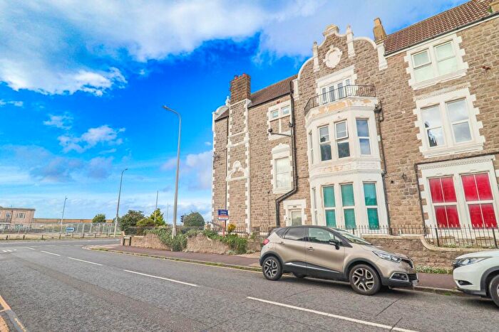 2 Bedroom Flat For Sale In Beach Road - Sea Front Apartment - Balcony With Sea Views, BS23