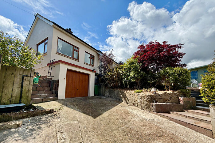 2 Bedroom Detached Bungalow For Sale In Redbrooks Way, Hythe, Kent, CT21