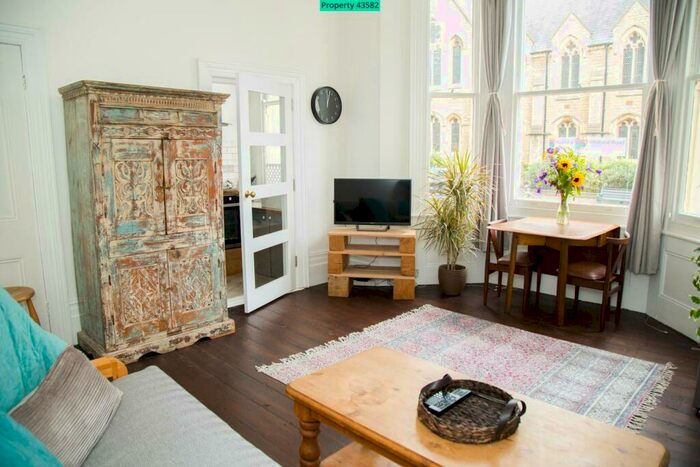 1 Bedroom Flat To Rent In Holland Road, Hove, BN3