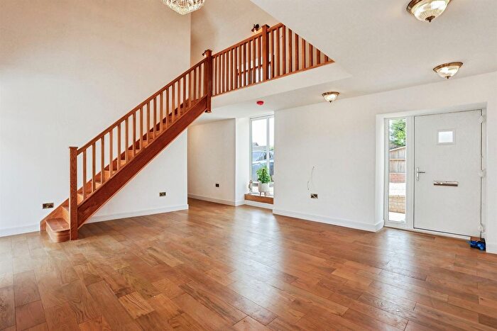 4 Bedroom Detached House For Sale In Pond Street, Great Gonerby, Grantham, NG31