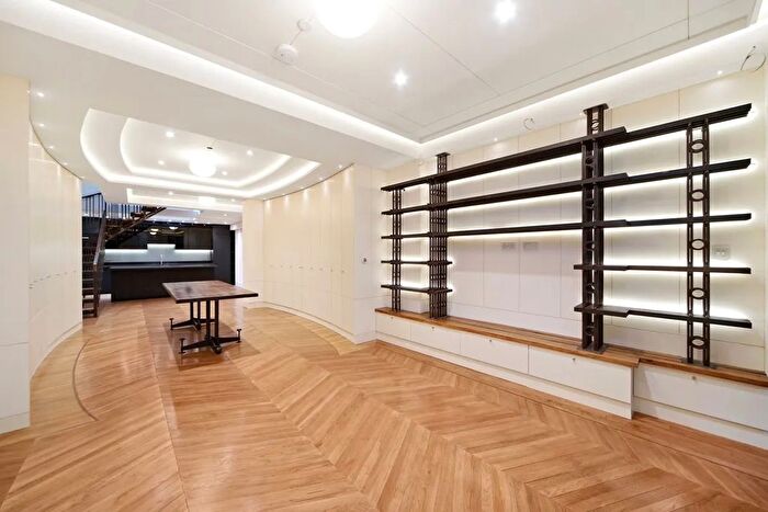 4 Bedroom Flat To Rent In Chapel Lofts, Belmont Street, Camden, NW1