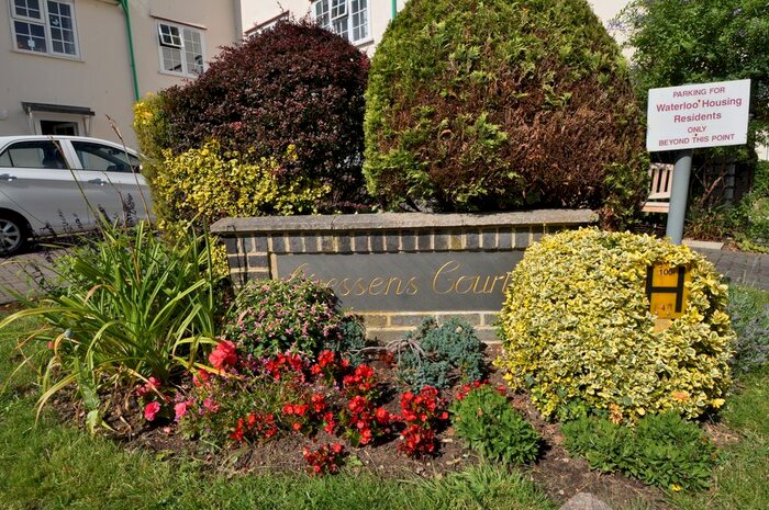 1 Bedroom Flat To Rent In Guessens Court, Welwyn Garden City, AL8