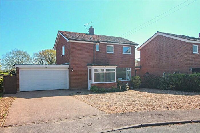 3 Bedroom Detached House For Sale In Old Hall Gardens, Brooke, Norwich, Norfolk, NR15