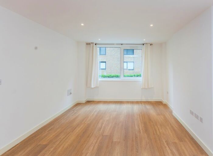 1 Bedroom Flat To Rent In Ashton Reach, London, SE16