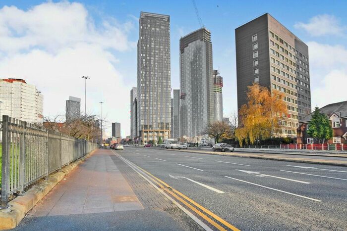 3 Bedroom Apartment To Rent In Victoria Residence, Silvercroft Street, Manchester, M15