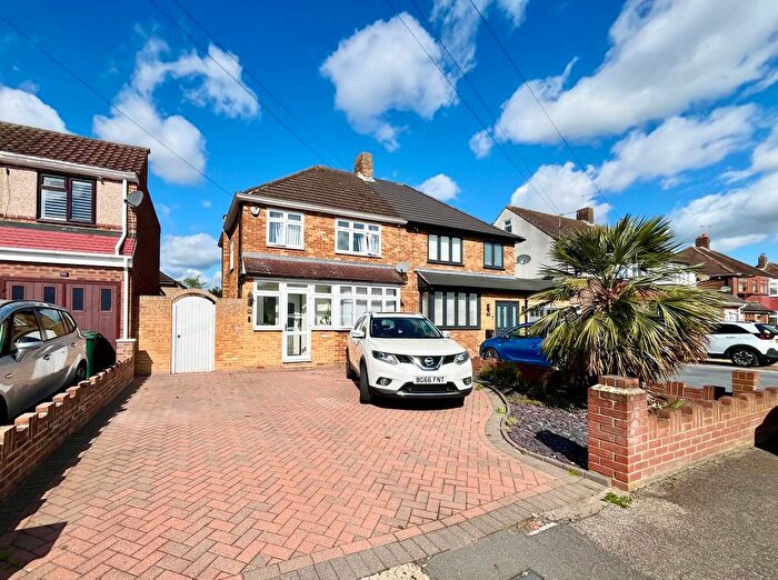 3 Bedroom Semi-Detached House To Rent In Carew Road, Ashford, TW15