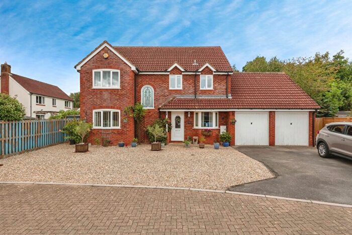 4 Bedroom Detached House For Sale In Juniper Close, Tiverton, EX16