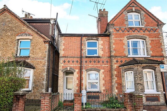 4 Bedroom Semi Detached House For Sale In Guildford, Surrey, GU1