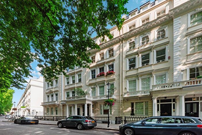 2 Bedroom Flat For Sale In Cornwall Gardens, South Kensington, SW7