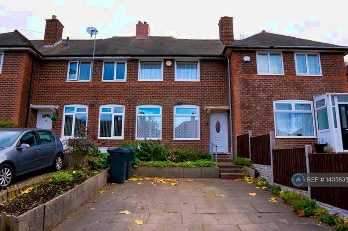 3 Bedroom Terraced House To Rent In Wyndhurst Road, Birmingham, B33