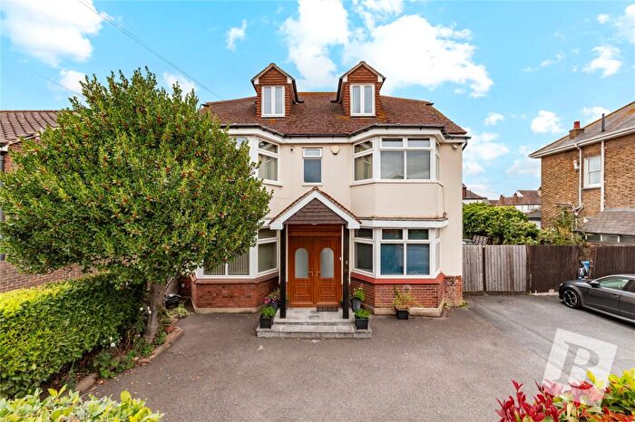 6 Bedroom Detached House For Sale In Lennox Road, Gravesend, Kent, DA11