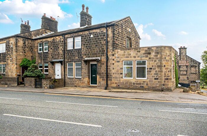 3 Bedroom End Of Terrace House For Sale In Leeds Road, Rawdon, Leeds, West Yorkshire, LS19