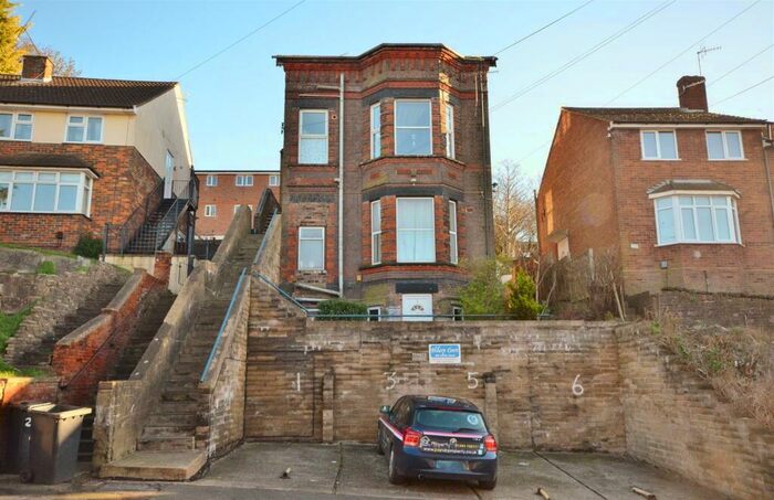 1 Bedroom Apartment To Rent In Hilary Court, Hitchin Road, Luton, LU2