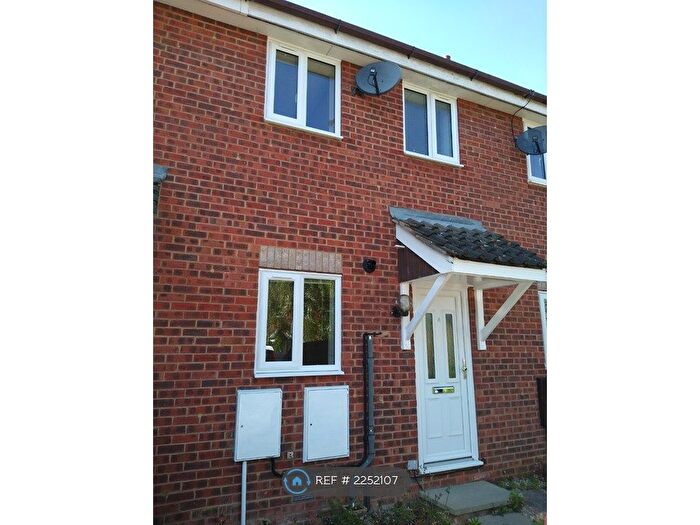 2 Bedroom Terraced House To Rent In St. Georges Mews, Tonbridge, TN9