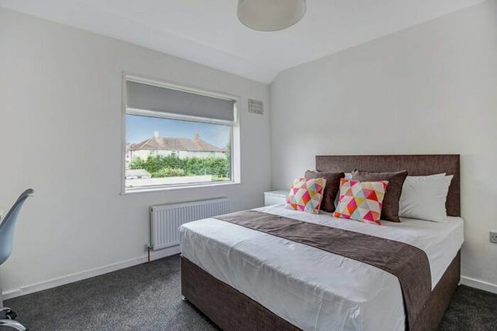 4 Bedroom Semi-Detached House To Rent In Greystoke Avenue, Southmead, Bristol, BS10