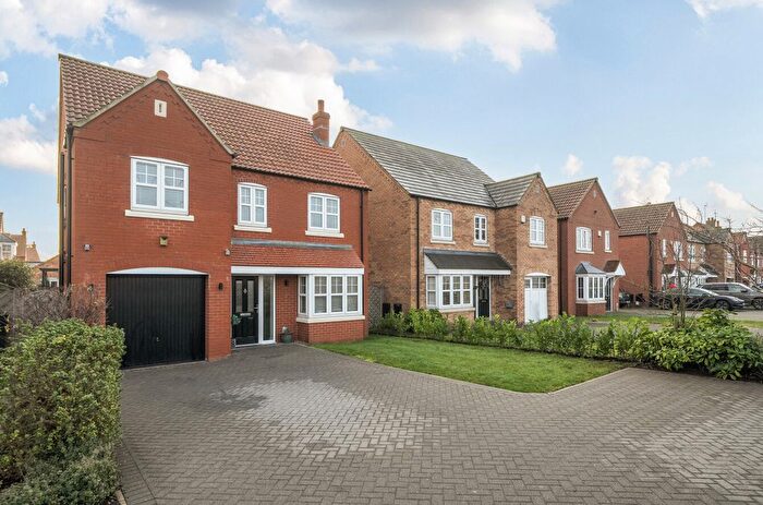 4 Bedroom Detached House For Sale In Paddock Way, Kingswood, Hull, HU7