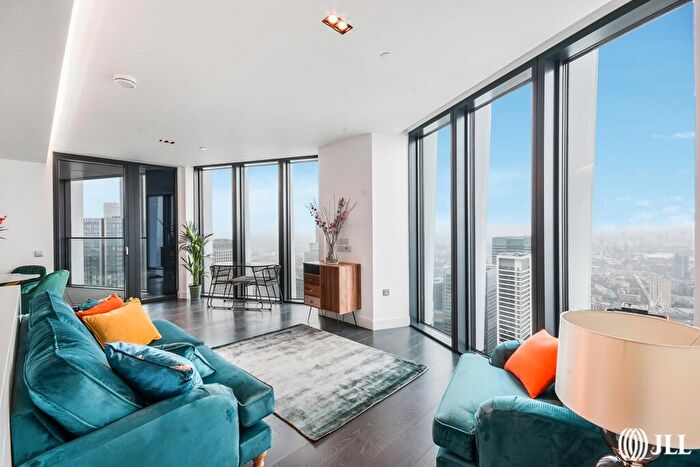 3 Bedroom Flat To Rent In Amory Tower, Marsh Wall, E14