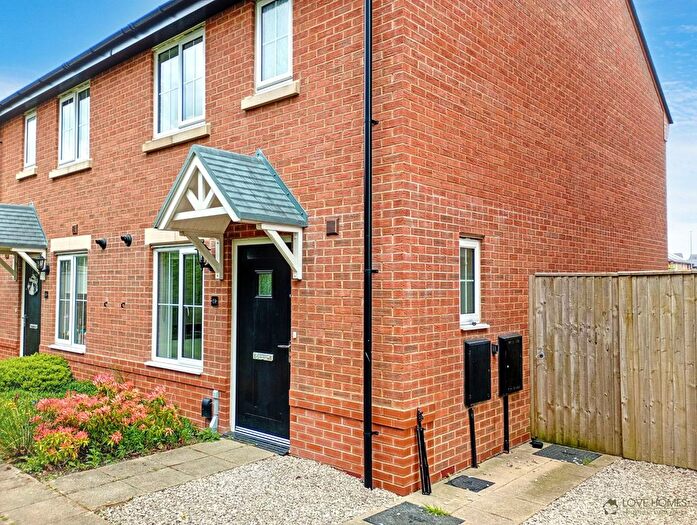 3 Bedroom Semi-Detached House To Rent In Beaminster Avenue, Cottam, Preston, PR4