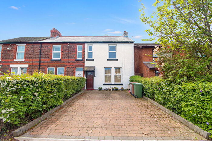 3 Bedroom End Of Terrace House For Sale In Gills Lane, Wirral, CH61