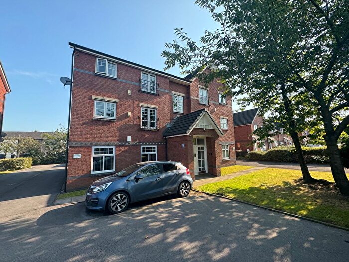 2 Bedroom Flat To Rent In Dixon Green Drive, Farnworth, Bolton, BL4